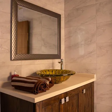 Feriehus 4 Bedroom With Private Pool Għarb