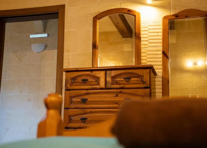 4 Bedroom With Private Pool *