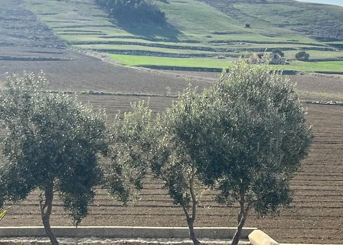 4 Bedroom With Private Pool Σπίτι διακοπών *